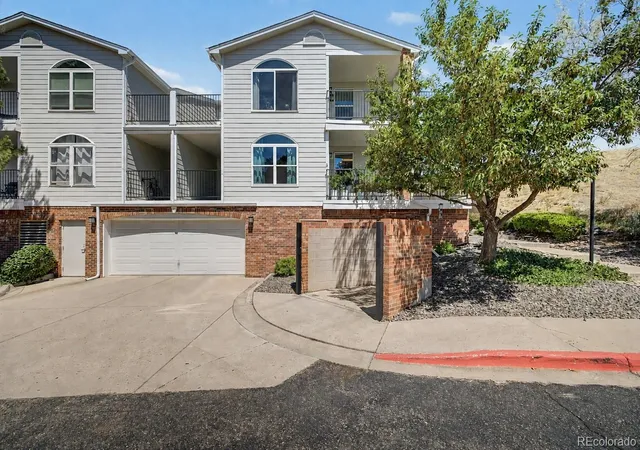 4th image of 1629 S Deframe St, Lakewood, CO 80228