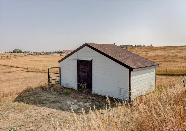Photo 3 of Single family home for sale at 1250 Cr 166, Elizabeth, CO 80107 | MLS# 8536101 | Listing updated on 2026-10-08