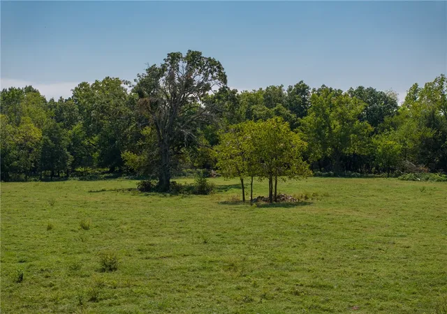 Photo 1 of Sale Pending at 21191 Keck Rd, Siloam Springs, AR 72761 | MLS# 1298958 | Listing updated on 2026-08-18