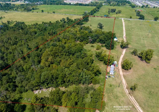 Photo 4 of Sale Pending at 21191 Keck Rd, Siloam Springs, AR 72761 | MLS# 1298958 | Listing updated on 2026-08-18