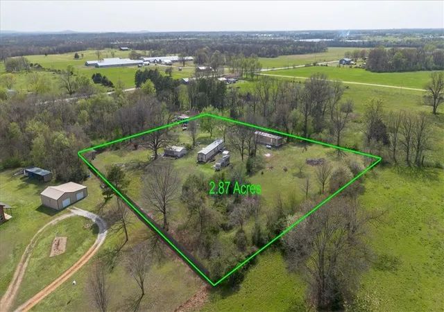 Photo 1 of Sale Pending at 19100 Bill Young Rd, Siloam Springs, AR 72761 | MLS# 1303344 | Listing updated on 2026-08-17