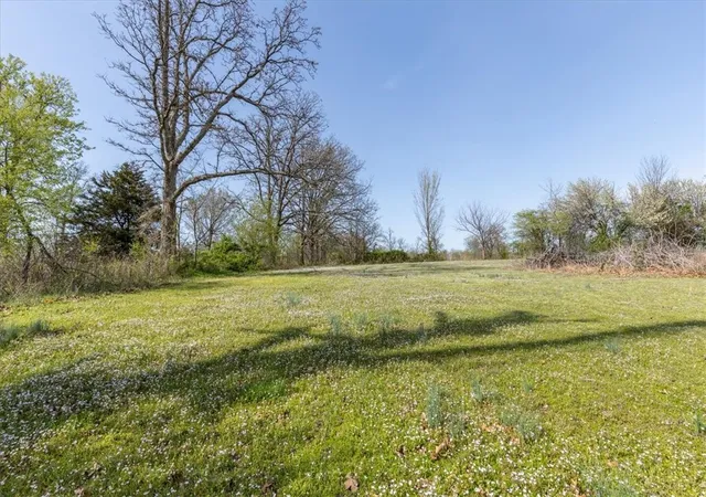 Photo 2 of Sale Pending at 19100 Bill Young Rd, Siloam Springs, AR 72761 | MLS# 1303344 | Listing updated on 2026-08-17