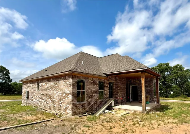 Photo 3 of Single family home for sale at 1346 Elk Horn Dr, Russellville, AR 72802 | MLS# 1308702 | Listing updated on 2026-08-10