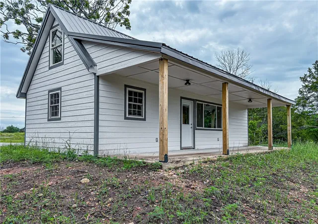 Photo 1 of Single family home for sale at 5 Mc 2028, Yellville, AR 72687 | MLS# 1309744 | Listing updated on 2026-08-18
