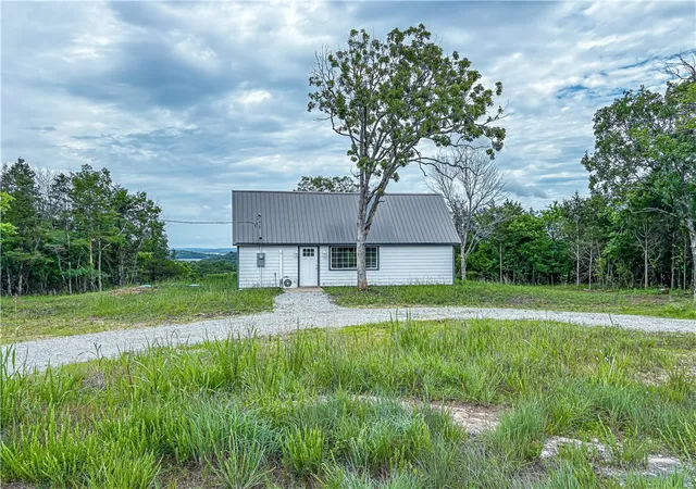 Photo 4 of Single family home for sale at 5 Mc 2028, Yellville, AR 72687 | MLS# 1309744 | Listing updated on 2026-08-18