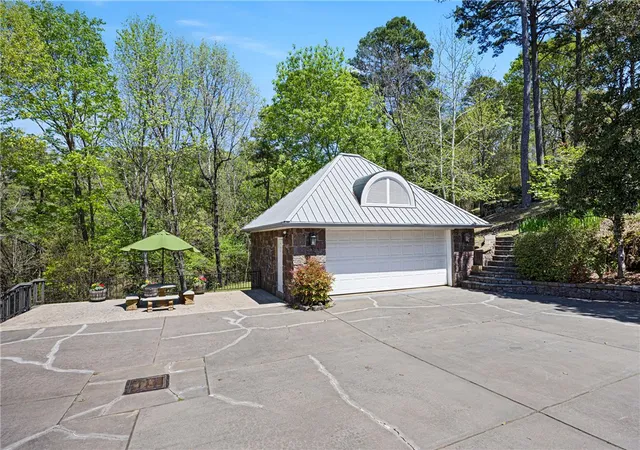 Photo 3 of Mansion for sale at 1 Rimrock Rd, Russellville, AR 72802 | MLS# 1310562 | Listing updated on 2026-08-20