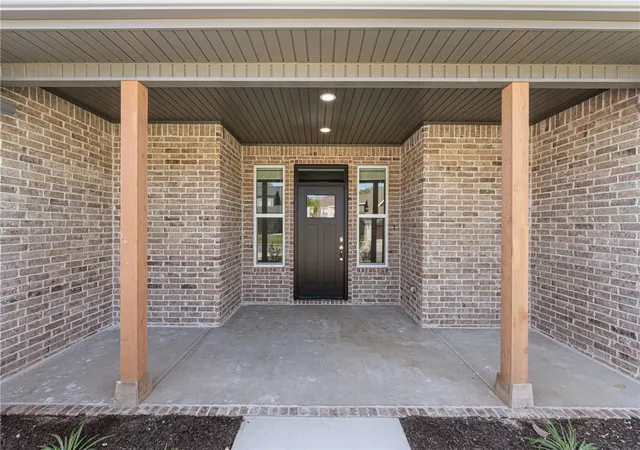 Photo 3 of Single family home for sale at 2612 Fairway Cir, Pea Ridge, AR 72751 | MLS# 1315606 | Listing updated on 2026-09-28