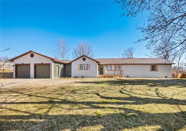 2nd image of 609 Sands Rd, Cave Springs, AR 72718 | MLS# 1315651