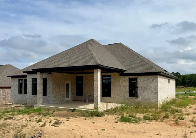Photo 3 of Single family home for sale at 1305 Elk Horn Dr, Russellville, AR 72802 | MLS# 1315862 | Listing updated on 2026-08-10