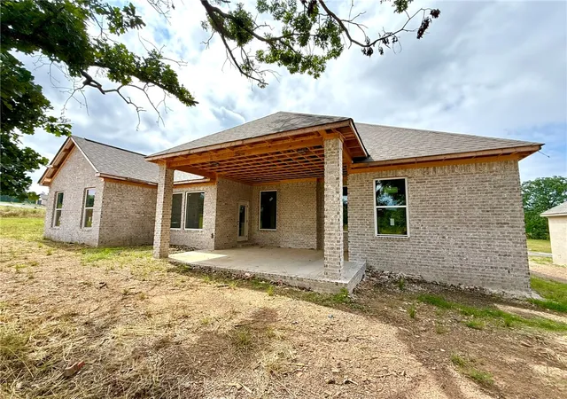 Photo 3 of Single family home for sale at 1338 Elk Horn Dr, Russellville, AR 72802 | MLS# 1315846 | Listing updated on 2026-08-10