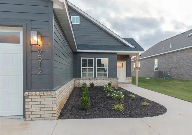 2nd image of 9512 Ash Pl, Fort Smith, AR 72916 | MLS# 1324679