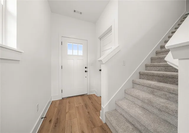 Photo 3 of Single family home for sale at 9512 Ash Pl, Fort Smith, AR 72916 | MLS# 1324679 | Listing updated on 2026-08-18