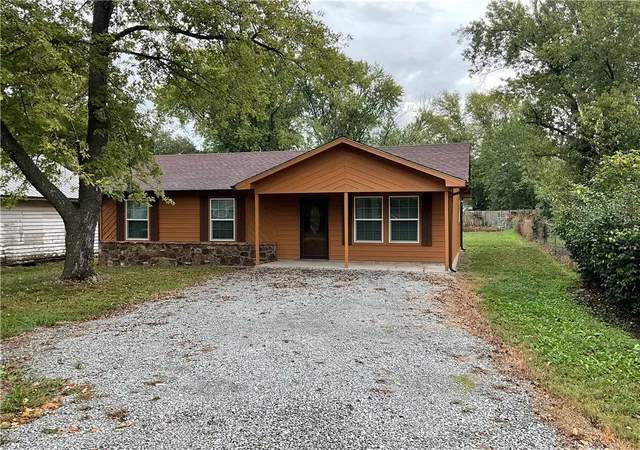1st image of 304 N 5th St, Jay, OK 74346 | MLS# 1325347