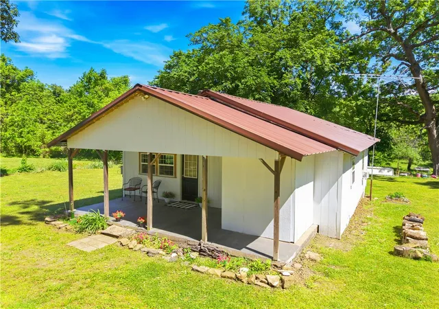 1st image of 464220 E 888 Rd, Stilwell, OK 74960 | MLS# 1326466