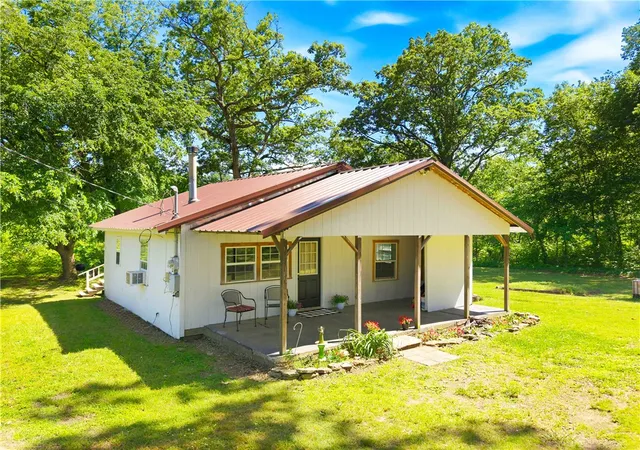 3rd image of 464220 E 888 Rd, Stilwell, OK 74960 | MLS# 1326466