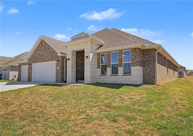 2nd image of 2240 Harvest Falls Ln, Farmington, AR 72730 | MLS# 1328719