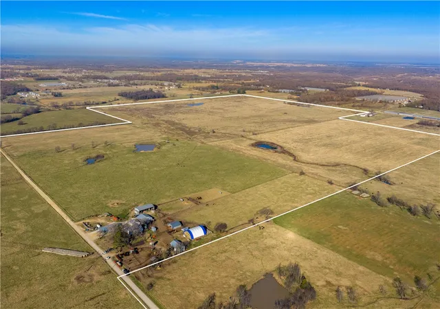 Photo 4 of House for sale at 22844 Floyd Moore Rd, Gentry, AR 72734 | MLS# 1329937 | Listing updated on 2026-08-24
