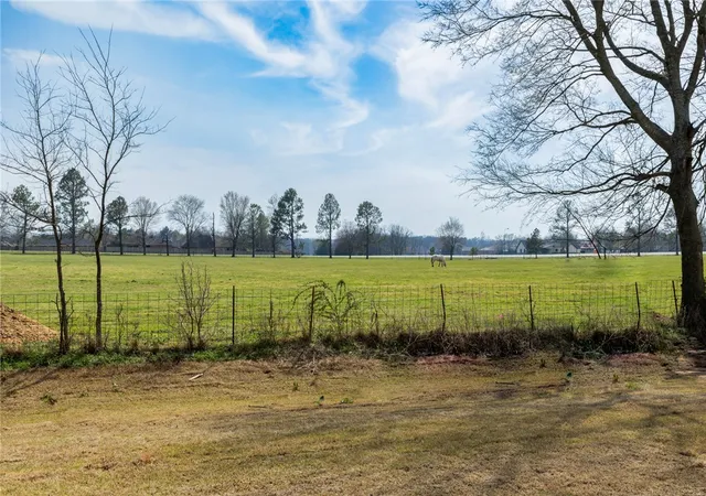 Photo 28 of Single family home for sale at 808 W Kelley Ann St, Siloam Springs, AR 72761 | MLS# 1330675 | Listing updated on 2026-08-14