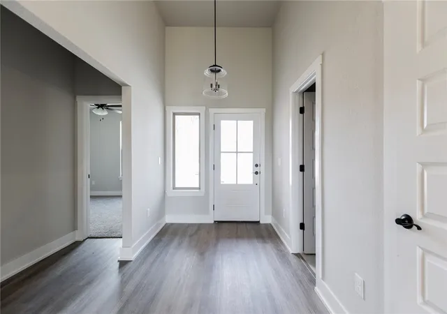 Photo 2 of Single family home for sale at 808 W Kelley Ann St, Siloam Springs, AR 72761 | MLS# 1330675 | Listing updated on 2026-08-14
