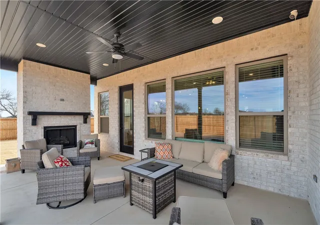 Photo 33 of Sale Pending at 8801 Starry Night Dr, Bentonville, AR 72713 | MLS# 1331304 | Listing updated on 2026-08-21