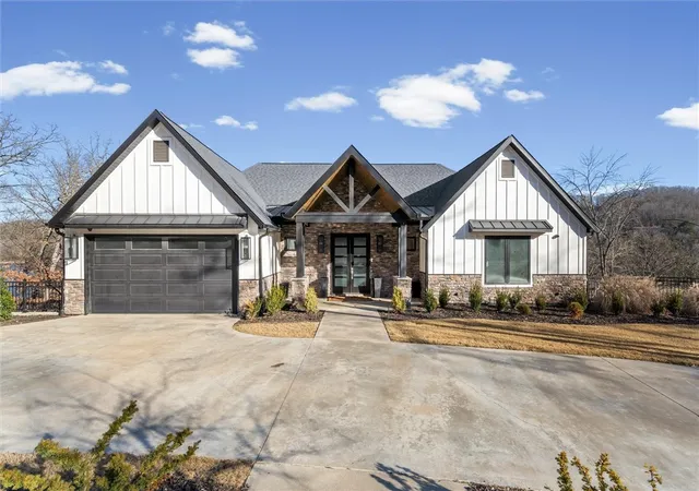 Photo 1 of Sale Pending at 497 Honey Crk Rd, Eureka Springs, AR 72631 | MLS# 1331324 | Listing updated on 2026-08-21