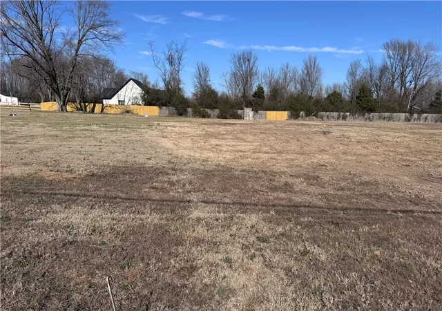 Photo 5 of Land for sale at Tbd E Kenwood St, Siloam Springs, AR 72761 | MLS# 1332060 | Listing updated on 2026-08-21