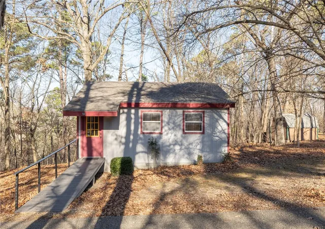 Photo 2 of Sale Pending at 56 Thompson Ln, Noel, MO 64854 | MLS# 1332647 | Listing updated on 2026-08-19