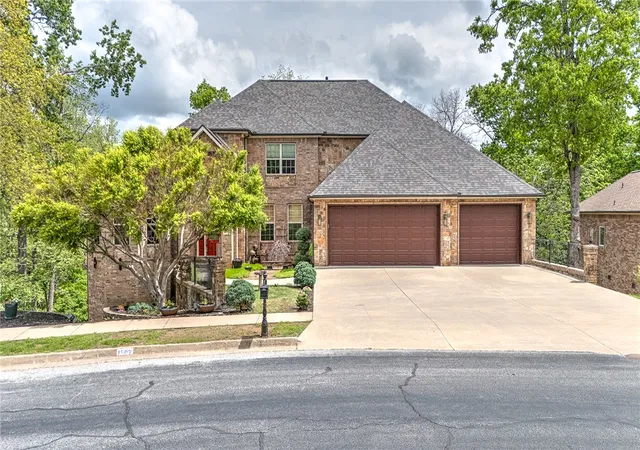 2nd image of 1502 Ne Bluff Spring Ave, Bentonville, AR 72712 | MLS# 1335054