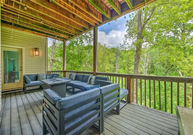 3rd image of 1502 Ne Bluff Spring Ave, Bentonville, AR 72712 | MLS# 1335054