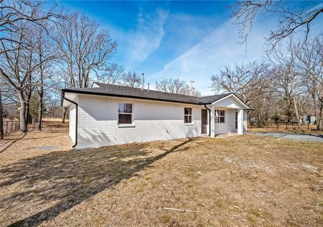 Photo 1 of Sale Pending at 15359 N Medlin Rd, Hulbert, OK 74441 | MLS# 1334954 | Listing updated on 2026-08-19