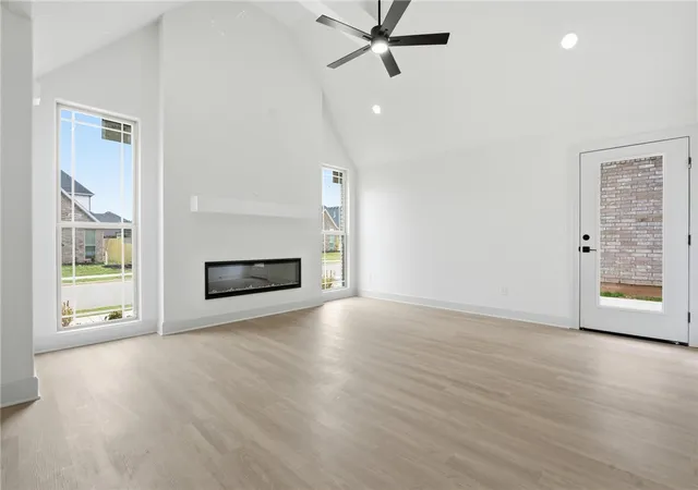 Photo 3 of Single family home for sale at 3102 Sw Lovely Ln, Bentonville, AR 72713 | MLS# 1335129 | Listing updated on 2026-09-16
