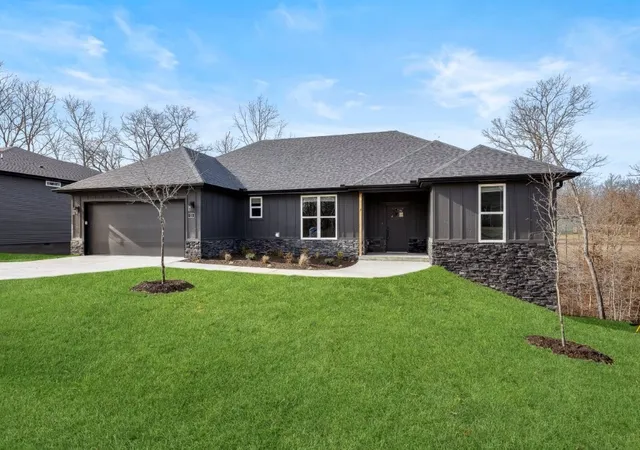2nd image of 13 Kirkcolm Dr, Bella Vista, AR 72715 | MLS# 1335362