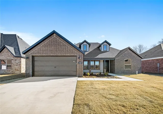 Photo 2 of Single family home for sale at 4668 W Triangle St, Fayetteville, AR 72704 | MLS# 1335810 | Listing updated on 2026-08-17