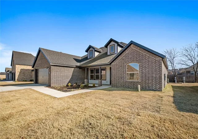Photo 3 of Single family home for sale at 4668 W Triangle St, Fayetteville, AR 72704 | MLS# 1335810 | Listing updated on 2026-08-17