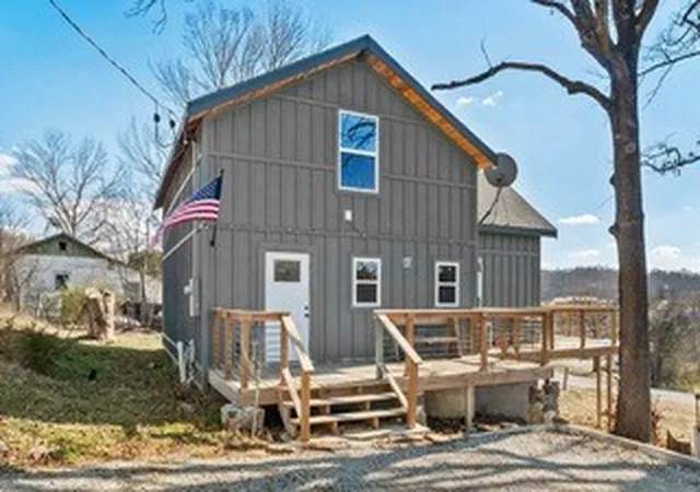 Photo 1 of Sale Pending at 101 Broadview Rd, Sulphur Springs, AR 72768 | MLS# 1337592 | Listing updated on 2026-08-19