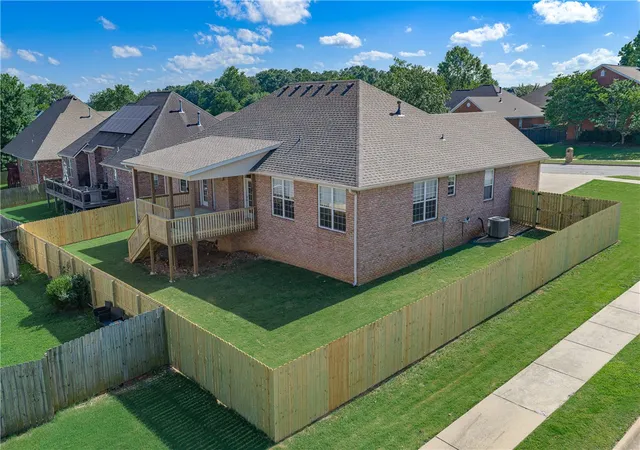 Photo 32 of Single family home for sale at 3701 Sw Osprey Dr, Bentonville, AR 72713 | MLS# 1337938 | Listing updated on 2026-08-25