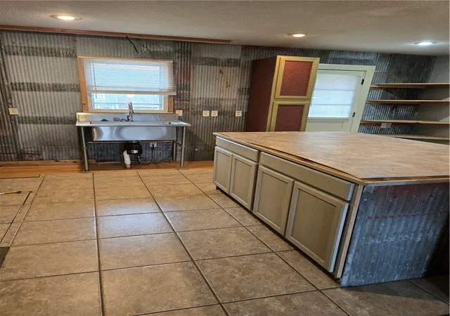 Photo 4 of Single family home for sale at 19304 Hillcrest Ln, Cassville, MO 65625 | MLS# 1338467 | Listing updated on 2026-09-21