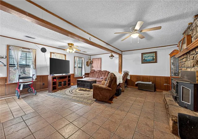 3rd image of 1025 Hollow Branch Ln, Mountainburg, AR 72946 | MLS# 1338006
