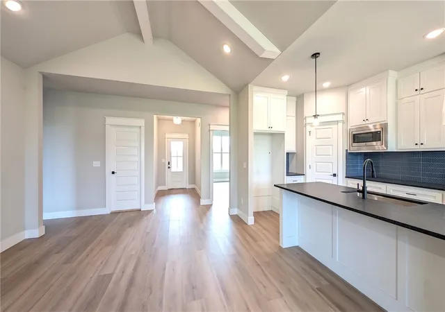 Photo 3 of Single family home for sale at 308 White Oak St, Gentry, AR 72734 | MLS# 1338419 | Listing updated on 2026-08-19
