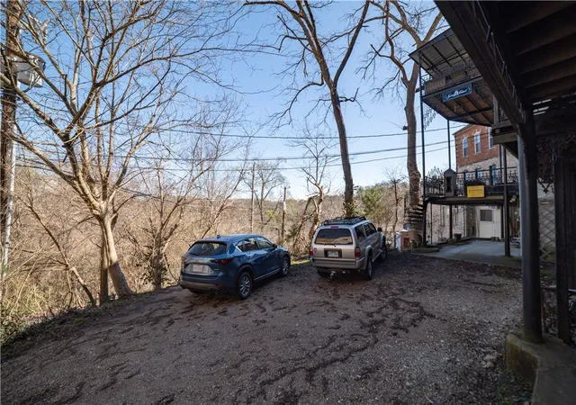 28th image of 87 Spring St, Eureka Springs, AR 72632 | MLS# 1338980