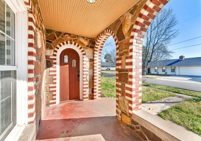 2nd image of 609 S Main Ave, Lincoln, AR 72744 | MLS# 1340122