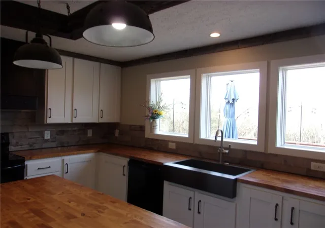 Photo 3 of Manufactured home for sale at 11135 Remi Dr, Elkins, AR 72727 | MLS# 1340417 | Listing updated on 2026-09-16