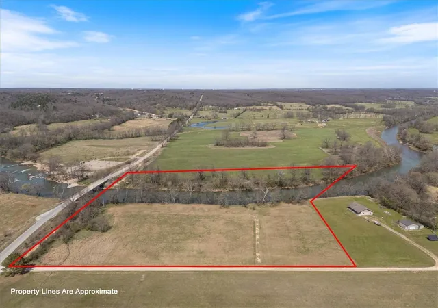 Photo 3 of House for sale at 19718 Fisher Frd Rd, Siloam Springs, AR 72761 | MLS# 1340714 | Listing updated on 2026-08-24