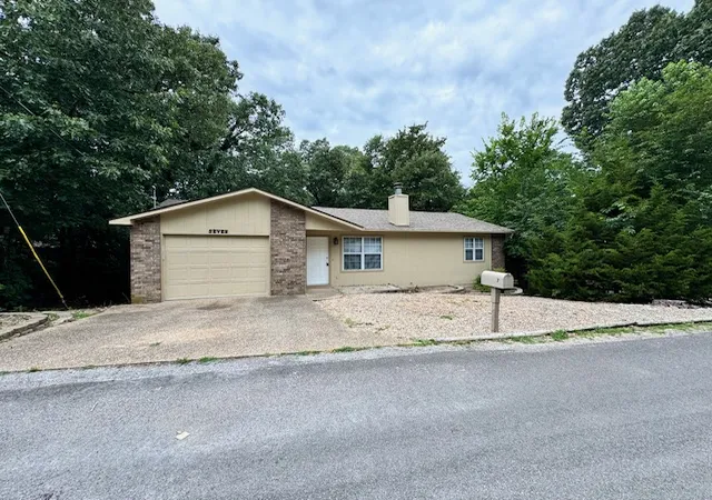 Photo 1 of Single family home for sale at 7 Weston Ln, Bella Vista, AR 72715 | MLS# 1340789 | Listing updated on 2026-10-01