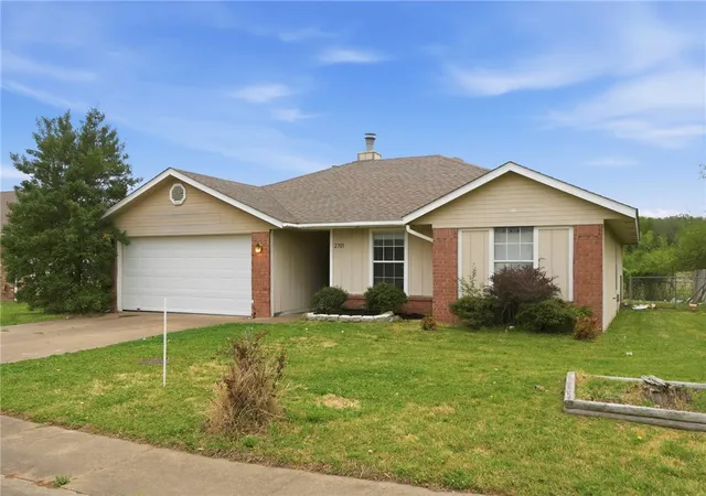 Photo 2 of Sale Pending at 2701 W Easy St, Rogers, AR 72756 | MLS# 1340588 | Listing updated on 2026-08-25
