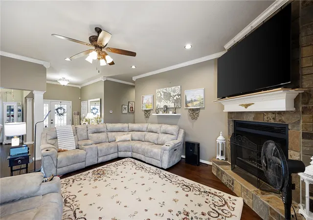 2nd image of 102 Buffalo St, Clarksville, AR 72830 | MLS# 1341647