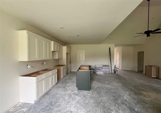 Photo 5 of Sale Pending at 2301 N Presley St, Siloam Springs, AR 72761 | MLS# 1341746 | Listing updated on 2026-08-23
