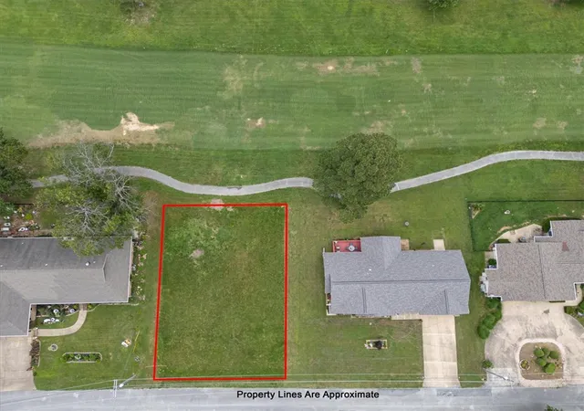 Photo 2 of Sale Pending at 320 02809 000 Tbd Indian Wells Dr, Holiday Island, AR 72631 | MLS# 1341934 | Listing updated on 2026-08-20