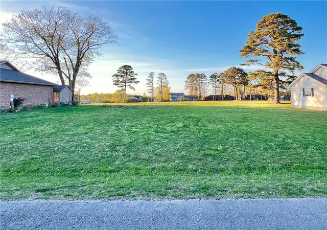 Photo 4 of Sale Pending at 320-02809-000 Tbd Indian Wells Dr, Holiday Island, AR 72631 | MLS# 1341934 | Listing updated on 2026-08-20