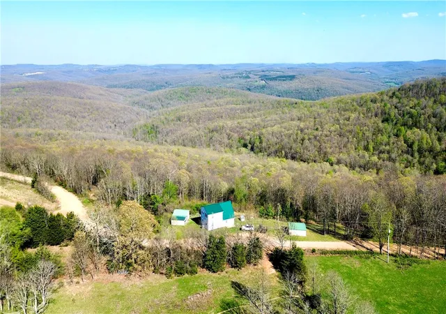5th image of 2736 Madison 5555, Huntsville, AR 72740 | MLS# 1342406